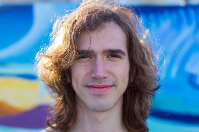 This Guy Makes $75 an Hour Cuddling With Strangers