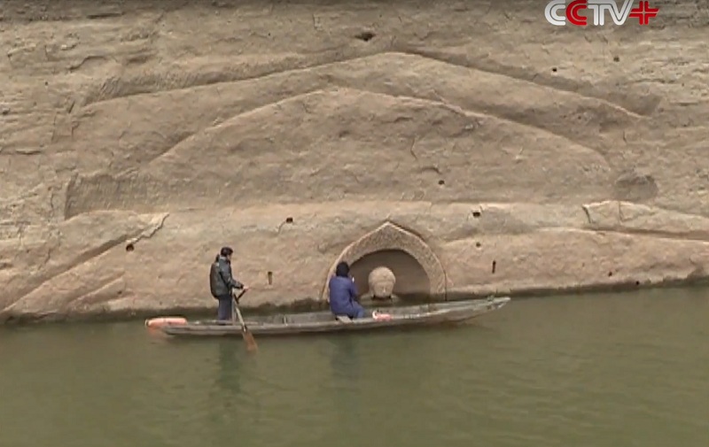 Mysterious Hidden Buddha ‘Emerges’ From Man-Made Reservoir in China