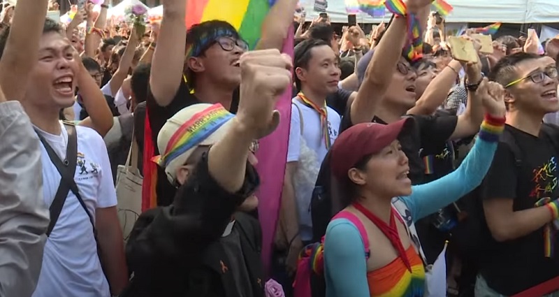 International couple challenges Taiwan’s same-sex marriage law