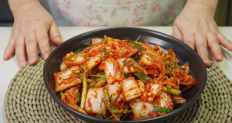 Korean food companies to produce less spicy, ‘mild kimchi’ for Western tastebuds