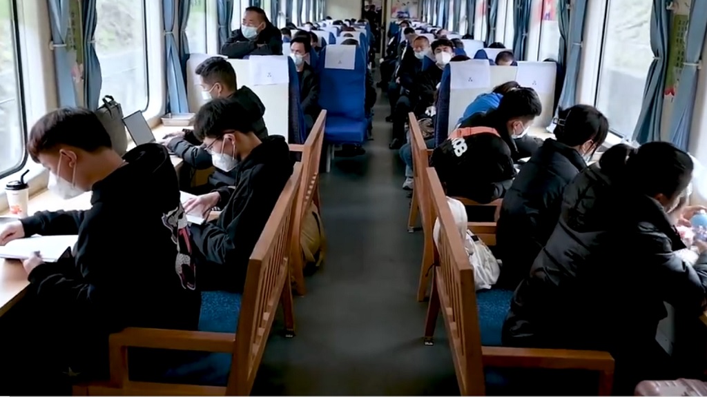 Chinese railway system launches trains with carriages devoted to studying