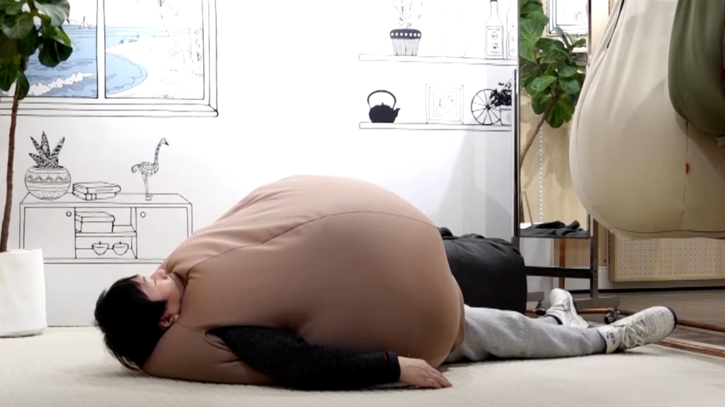 Wearable bean bags allow wearers to ‘totally let go anytime, anywhere’