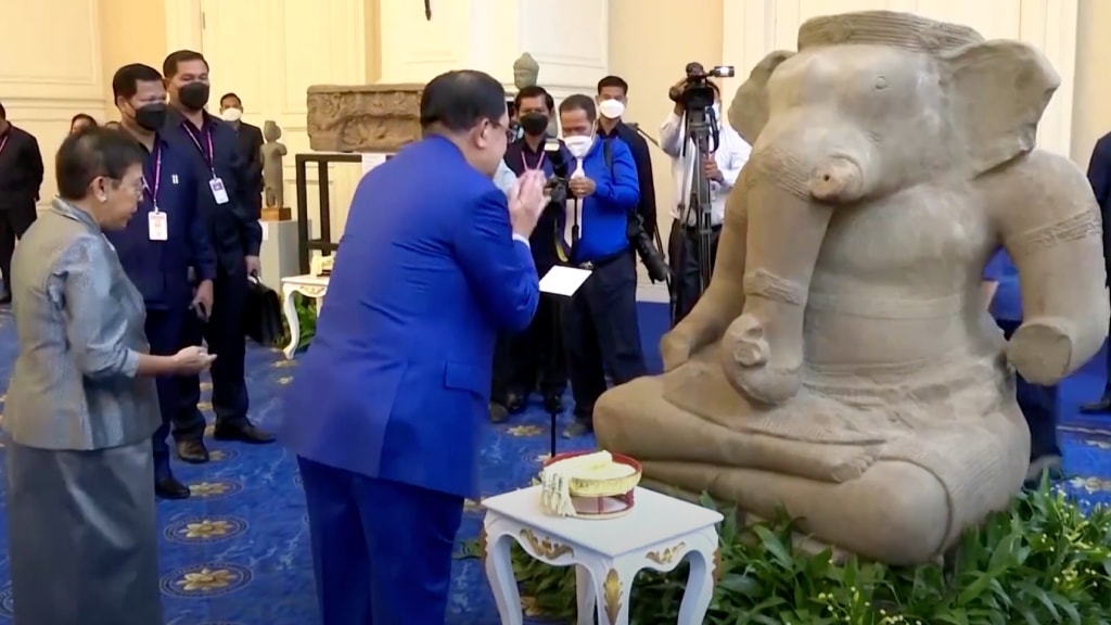 Cambodia celebrates return of stolen ‘priceless’ cultural artifacts from US, UK