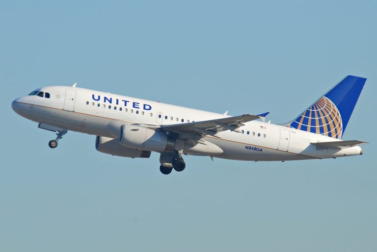 United Airlines is Now Offering $10,000 for Being Bumped From Flights