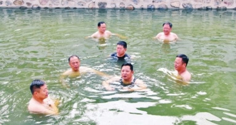Mayor in China Proves He Cleaned Up Polluted River By Swimming in It