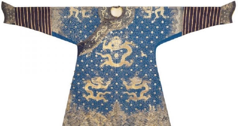 Emperor’s Robe From Qing Dynasty to Fetch Up to $191,000 at London Auction