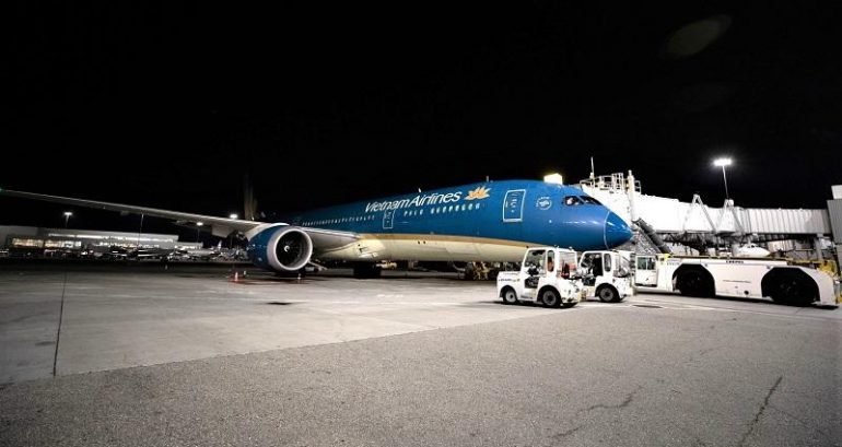 Vietnam Airlines become first in history to offer direct commercial flights between Vietnam and US