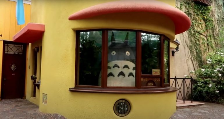 Anonymous visitor to Tokyo’s Ghibli Museum leaves a special gift for Totoro at the ticket booth
