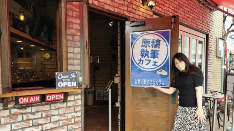 New Japanese writing café pressures customers to keep writing, won’t allow them to leave unfinished