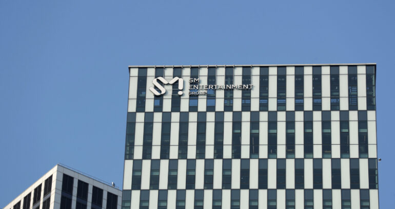 Kakao makes near-$1 billion tender offer for SM Entertainment in challenge to Hybe