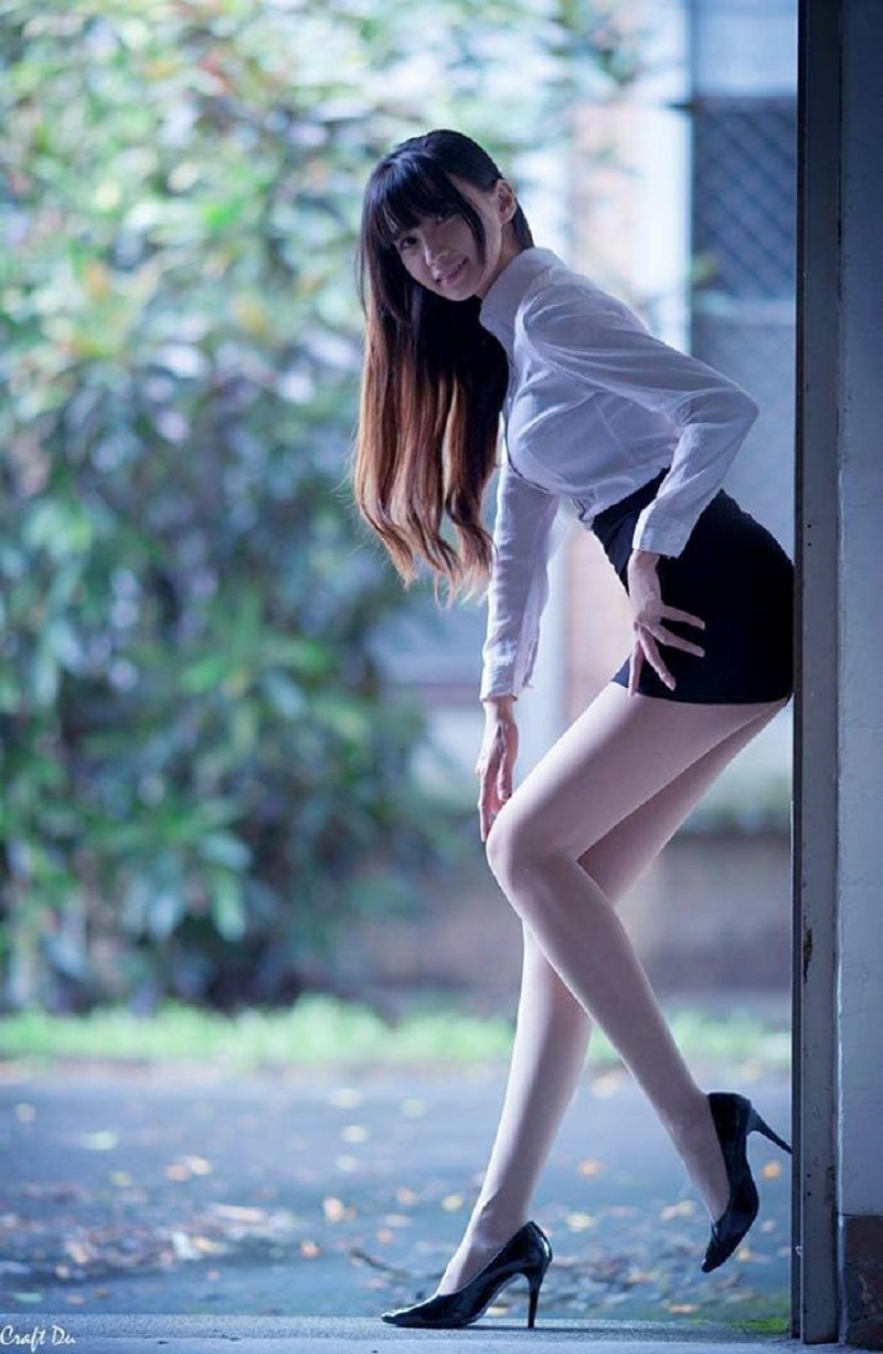 Asians long legged Taiwanese Model